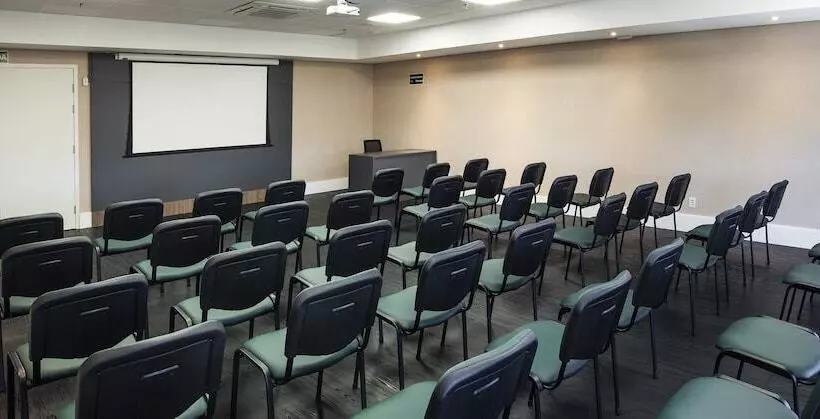Holiday Inn Express   Farroupilha, Um Hotel Ihg