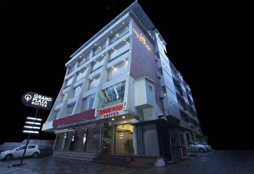 هتل Grand Plaza Suites