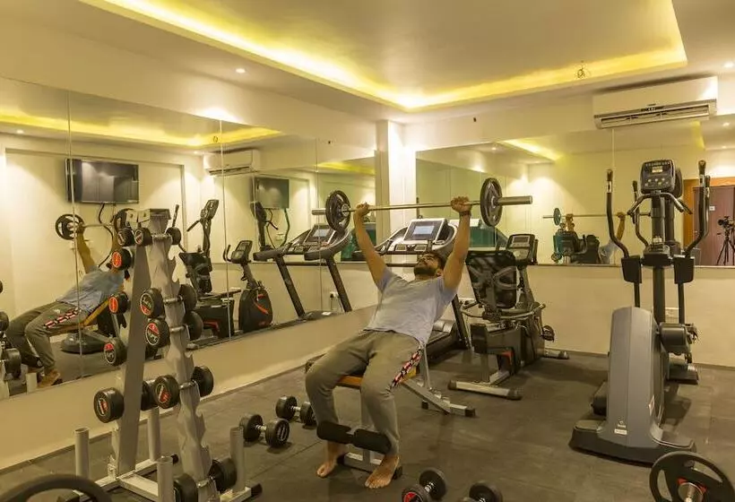 هتل Grand Plaza Suites