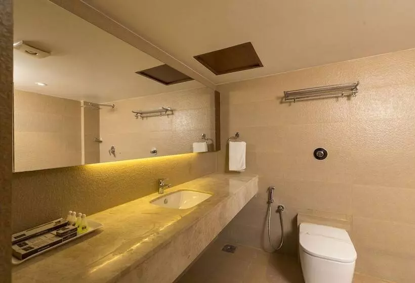 هتل Grand Plaza Suites