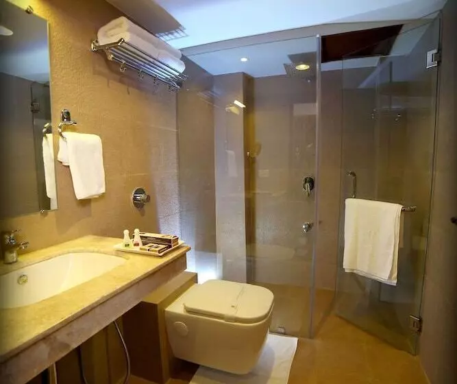 هتل Grand Plaza Suites