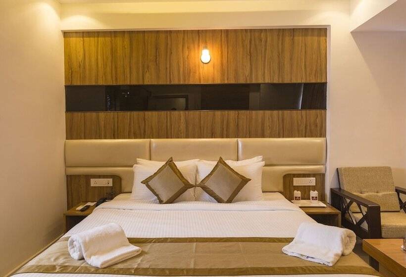 ホテル Grand Plaza Suites