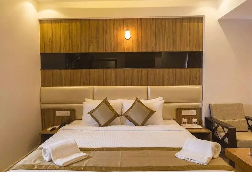 هتل Grand Plaza Suites