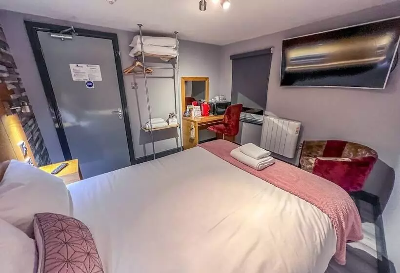 Majatalo Twenty Hotel And Bar