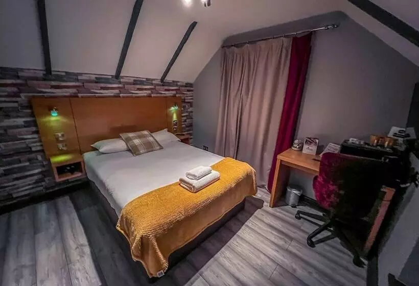 Majatalo Twenty Hotel And Bar