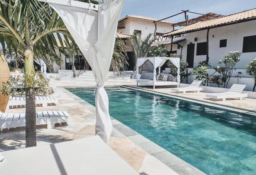 فندق صغير Villa Pinolo By Kabana