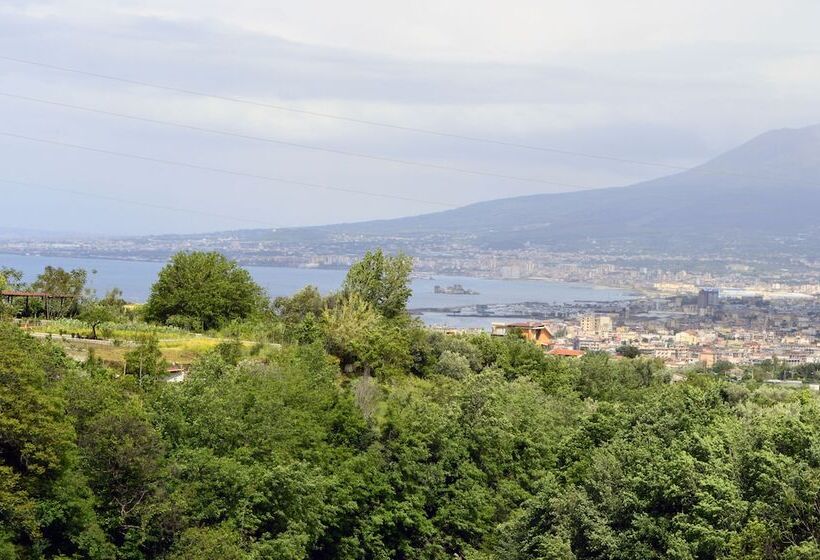 تختخواب و صبحانه Villa Catie