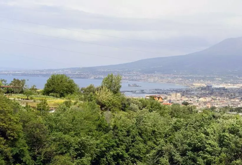 Aamiaismajoitus (B&B) Villa Catie