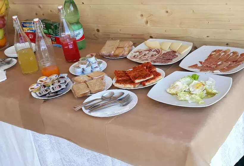 Aamiaismajoitus (B&B) Villa Catie