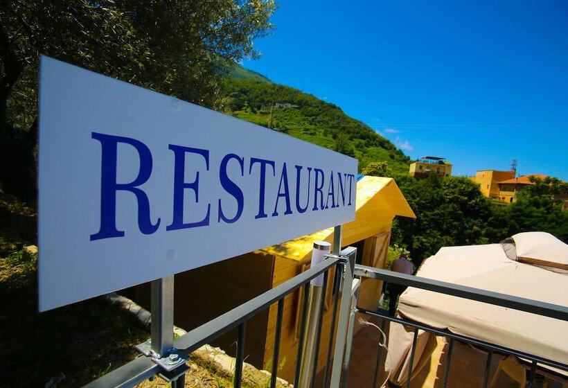 تختخواب و صبحانه Villa Catie