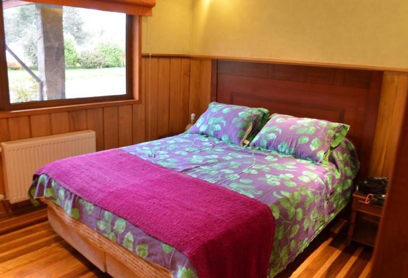 بنسيون Outrippers Pucón