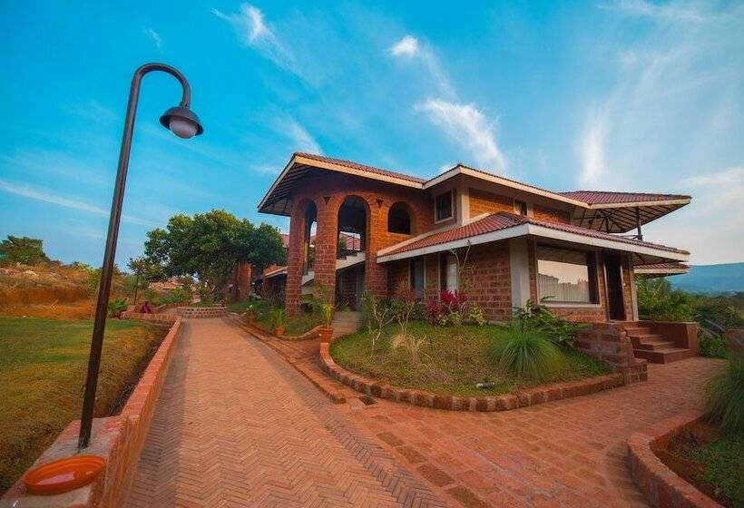 Отель Kyriad Prestige Riverside Amba Ghat