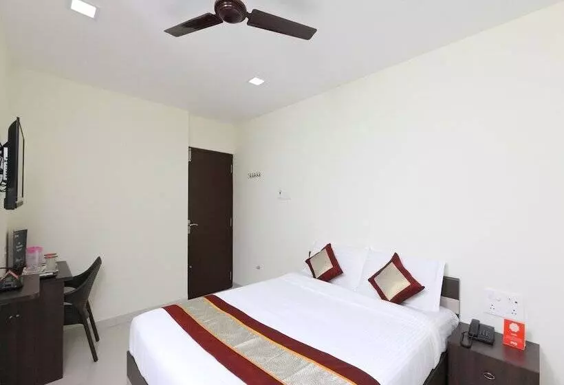 Hotelli O Perfect Stay Near Meenambakkam Metro Station