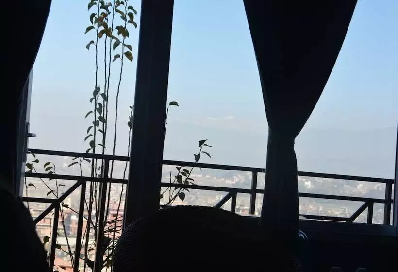 پانسیون Cafe Beyond And Guest House