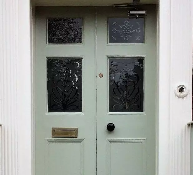 Majatalo Peak Weavers