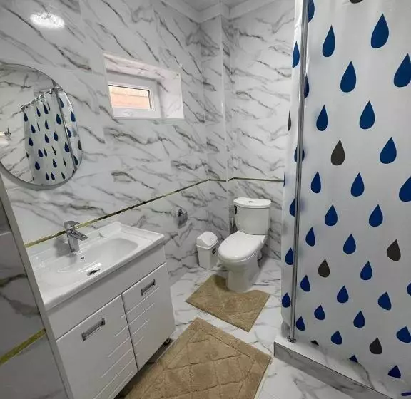 پانسیون Center Guesthouse