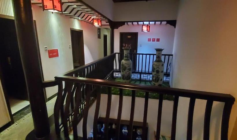 פנסיון Yi Jiang Lou Lnn