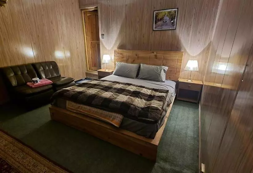 پانسیون Sehrish Guest House Skardu