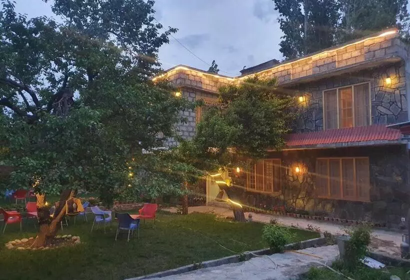 پانسیون Sehrish Guest House Skardu