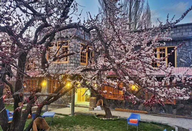 پانسیون Sehrish Guest House Skardu