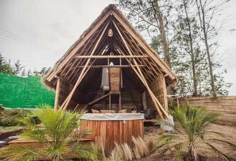 ユースホステル Samay Glamping Airport