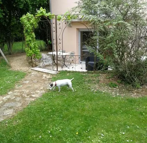 Aamiaismajoitus (B&B) Villa Rose