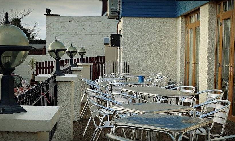 Отель Burntisland Sands