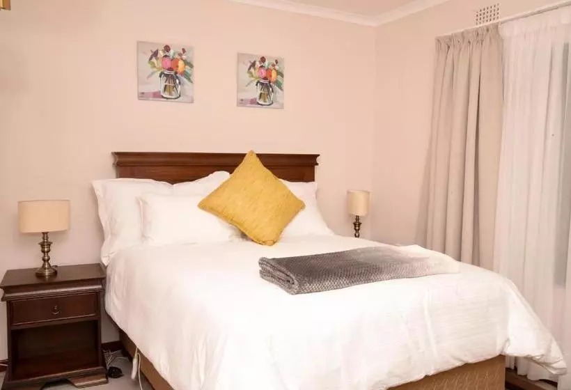 پانسیون Vinolux Guest House