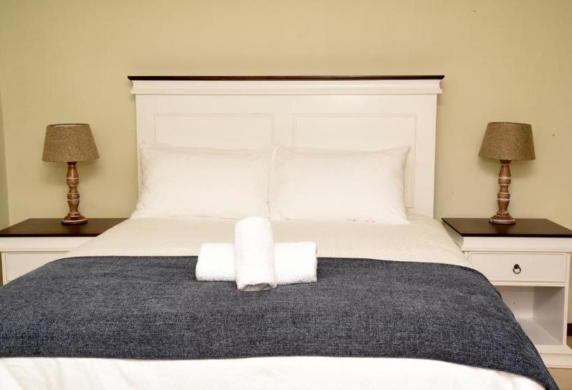 Majatalo Vinolux Guest House