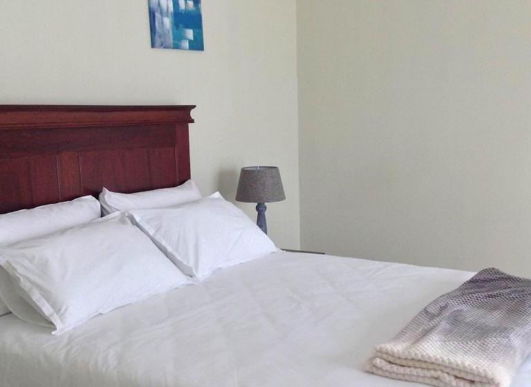 Majatalo Vinolux Guest House