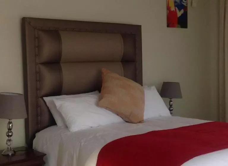 پانسیون Vinolux Guest House