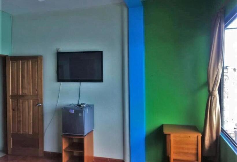 פנסיון Amazon Dream Hostel With Ac And Starlink