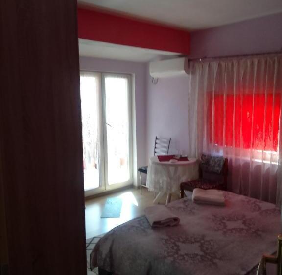 تختخواب و صبحانه Biba