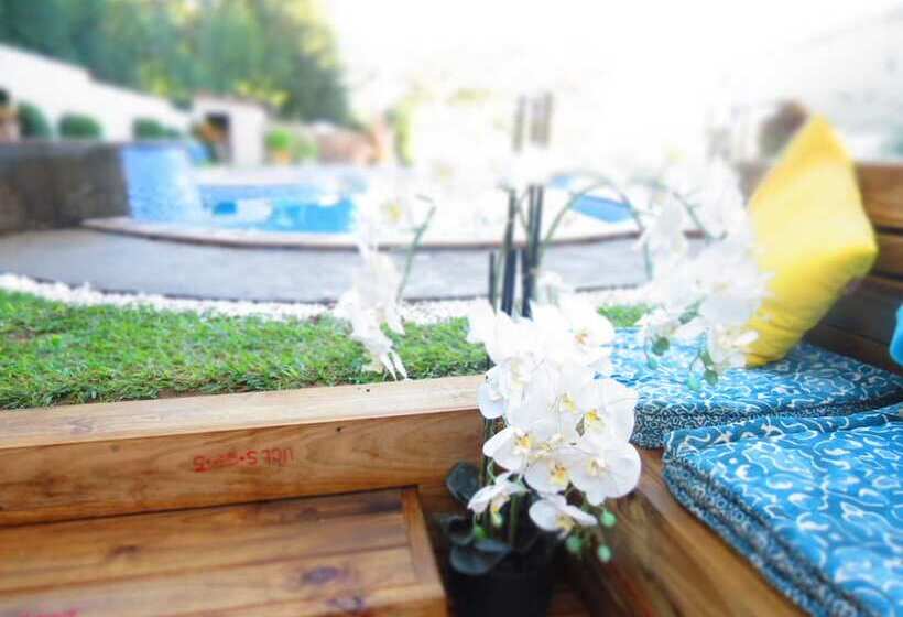 مبيت وإفطار Nkanhi Centro De Conferências E