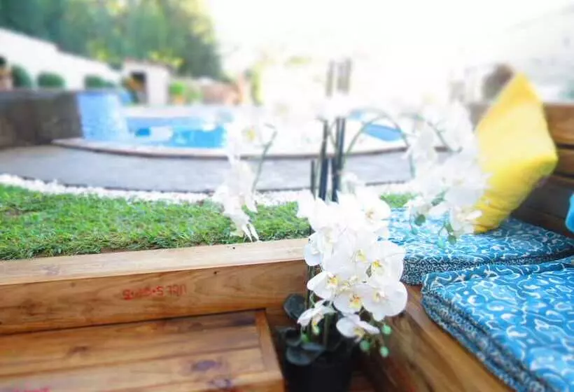 Aamiaismajoitus (B&B) Nkanhi Centro De Conferências E