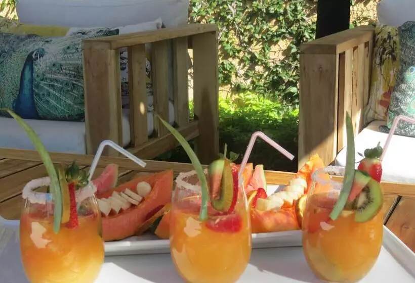 Aamiaismajoitus (B&B) Nkanhi Centro De Conferências E