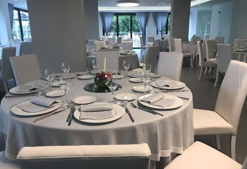 فندق Domus Grand