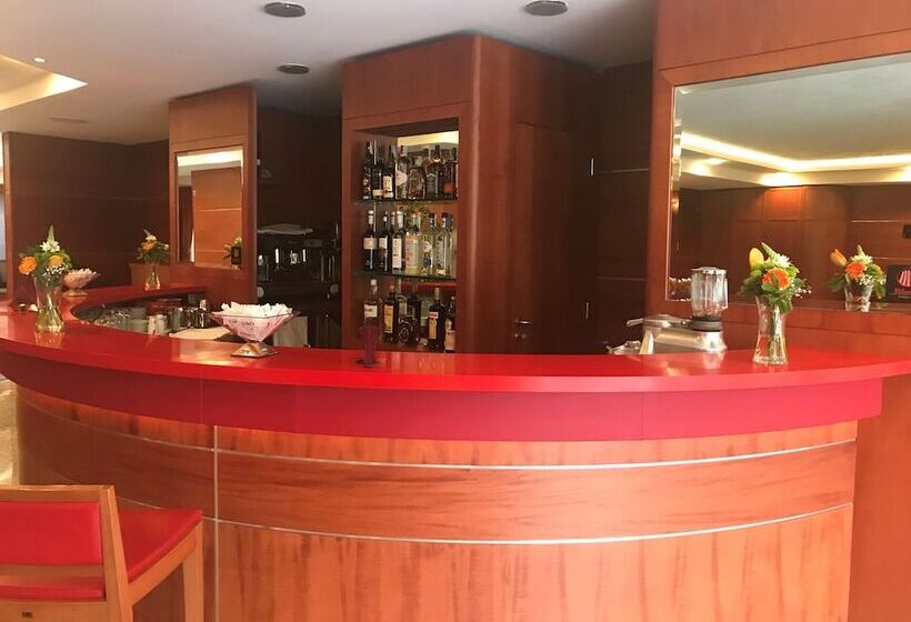 فندق Domus Grand