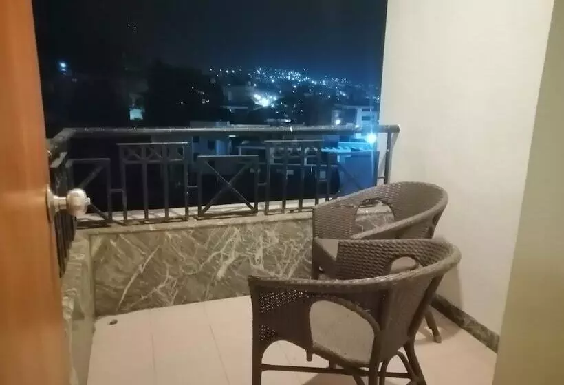 Hotelli Maharaja Regency