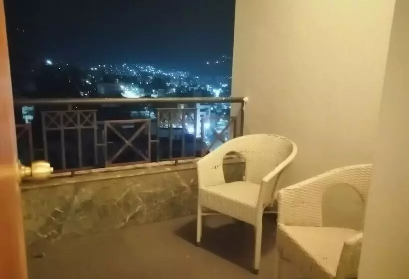 Hotelli Maharaja Regency