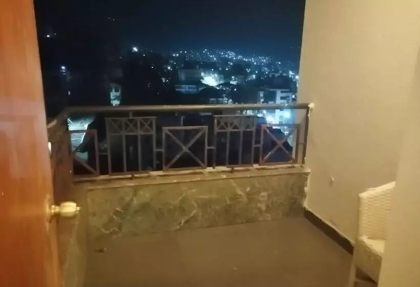 Hotelli Maharaja Regency