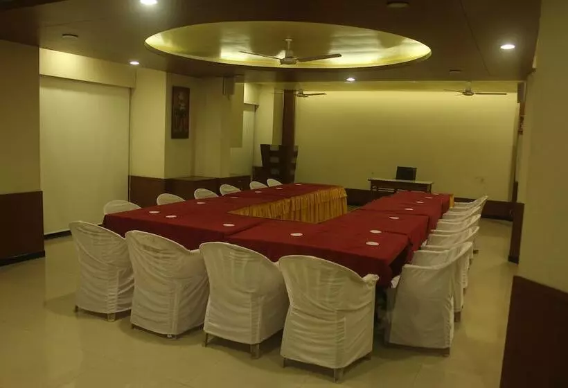 Hotelli Maharaja Regency