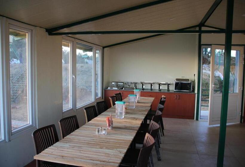 Hotel Nest And Hives Motiapathar/mukteshwar