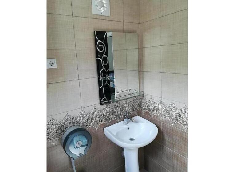 پانسیون Kvariati Beach Guesthouse Levaniko