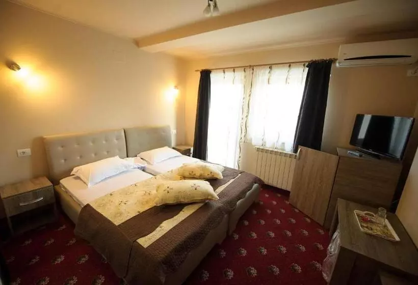 Pensiune La Mare Darius Mihai