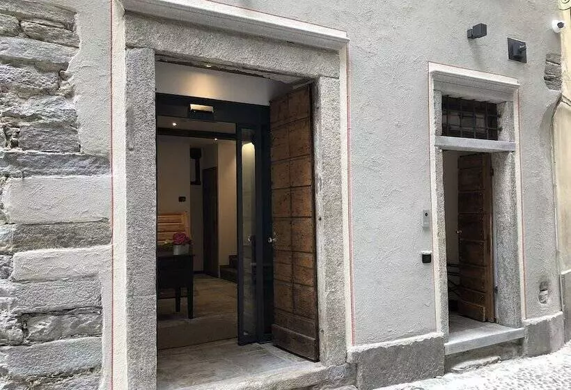 Majatalo Nicomat Rooms