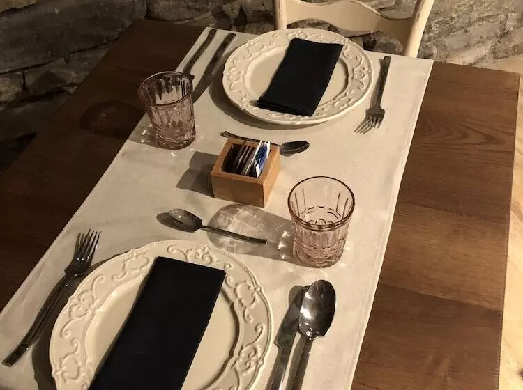 Majatalo Nicomat Rooms