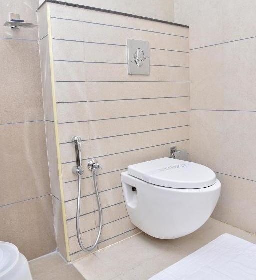 فندق Navaratna Inn - A Luxury