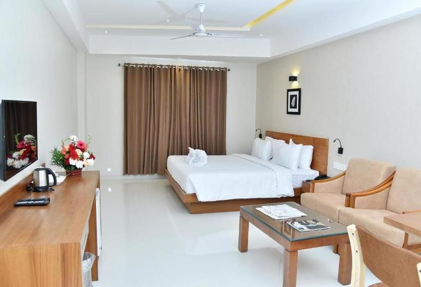 فندق Navaratna Inn - A Luxury