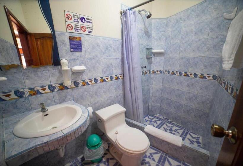 بنسيون Hostal Gladismar